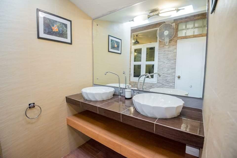 T Smy House Vandrerhjem Bangkok Eksteriør bilde
